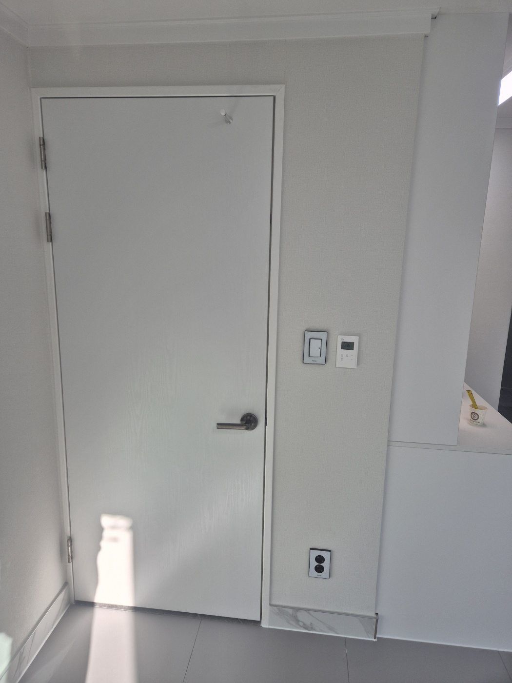 /user/s/smarttile/editor/2512/2cfd6461b0bdf6bc67e29b13bd45b040_1766812353_611.jpg 이미지크게보기