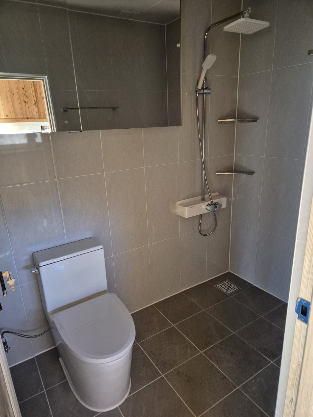 /user/s/smarttile/editor/2512/2cfd6461b0bdf6bc67e29b13bd45b040_1766812415_9611.jpg 이미지크게보기