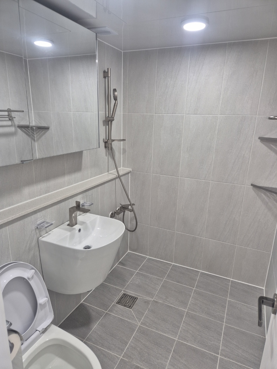 /user/s/smarttile/editor/2512/2cfd6461b0bdf6bc67e29b13bd45b040_1766812596_732.jpg 이미지크게보기