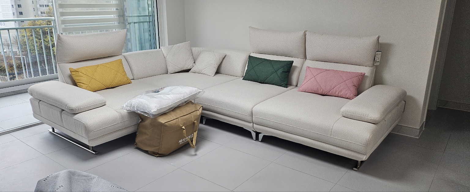 /user/s/smarttile/editor/2512/2cfd6461b0bdf6bc67e29b13bd45b040_1766812596_9336.jpg 이미지크게보기